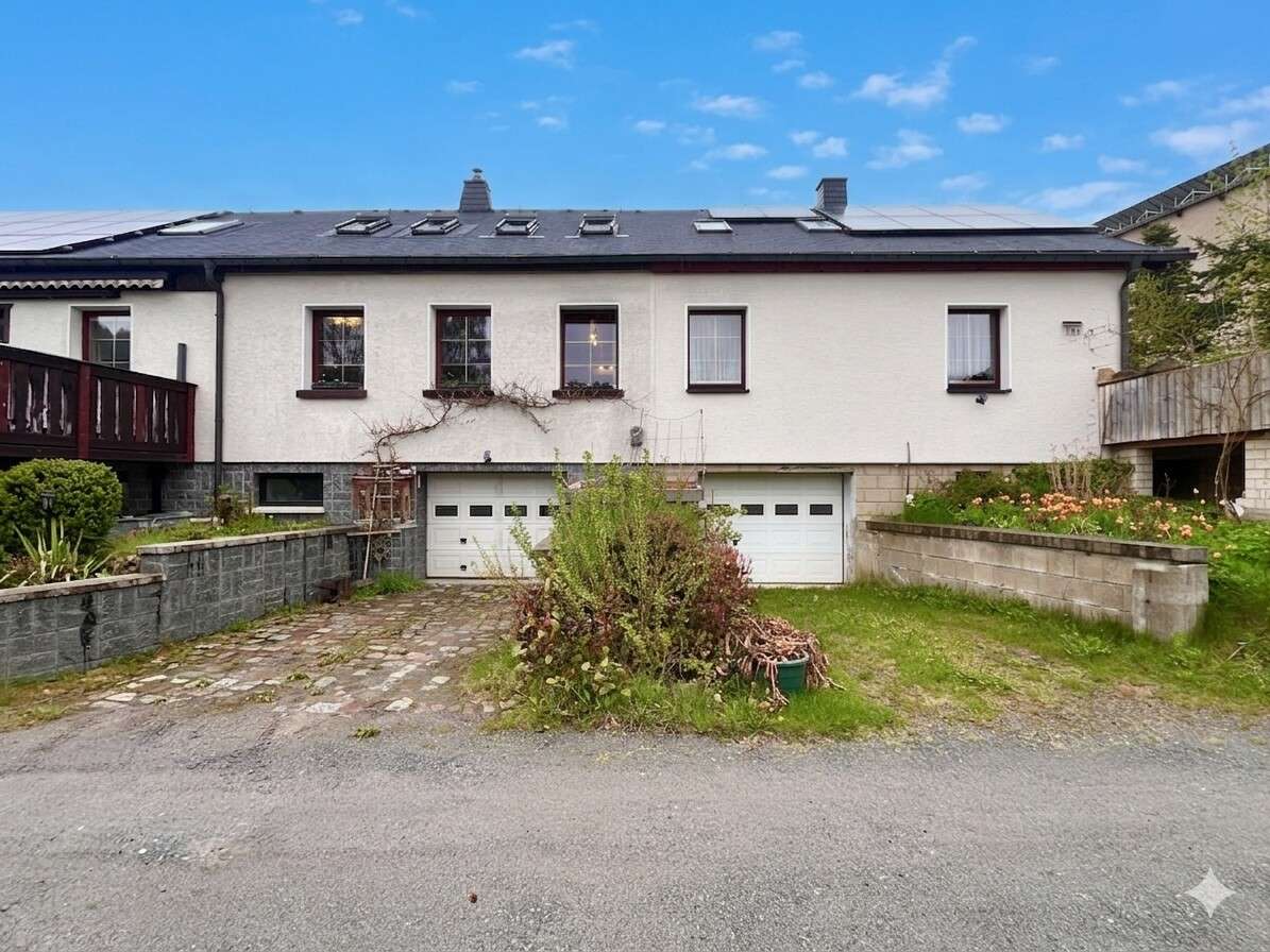 Thumbnail-Haus zum Kaufen in BreitenbrunnErzgebirge 179.000,00 € 157.5 m²