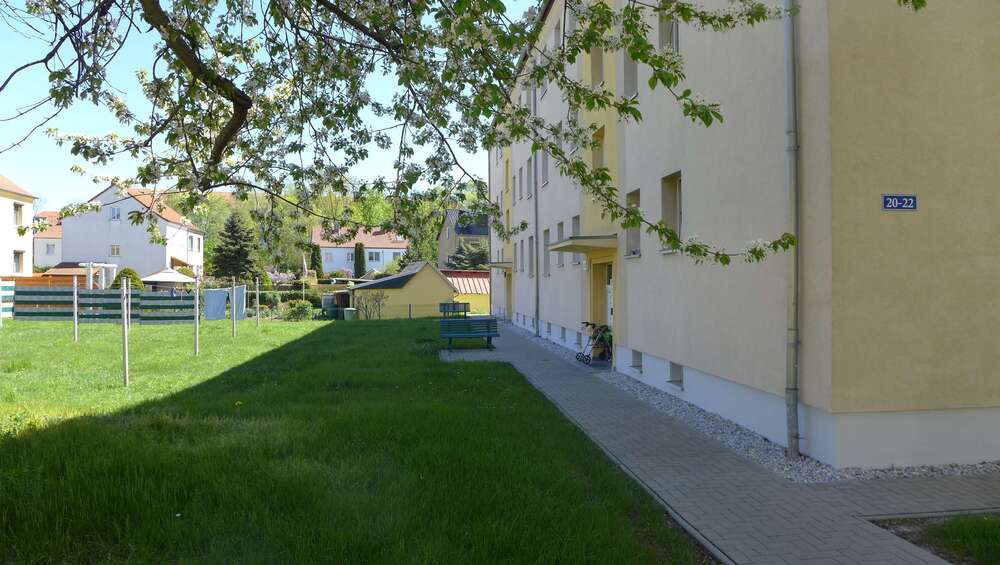 Thumbnail-Wohnung zum Mieten in Borna 347,00 € 57.83 m²