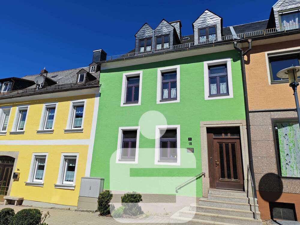 Thumbnail-Haus zum Kaufen in Weißenstadt 180.000,00 € 250 m²