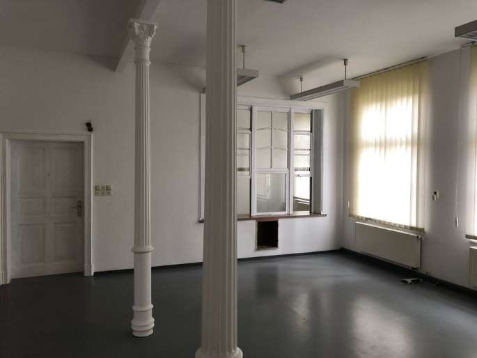 Thumbnail-Büro in Eibau 840,00 € 164 m²