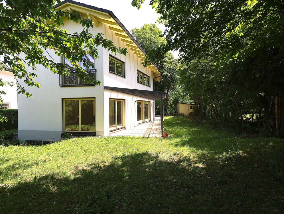 Thumbnail-Haus zum Kaufen in Neubiberg 1.820.000,00 € 194 m²