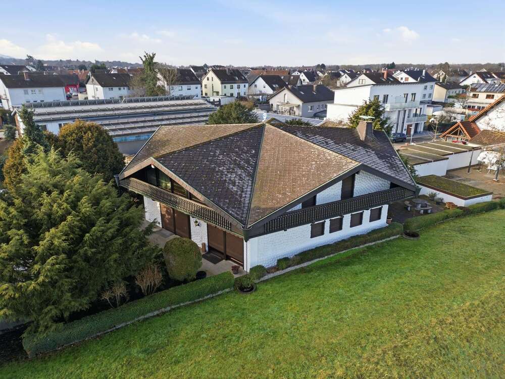 Thumbnail-Haus zum Kaufen in Kuppenheim 749.000,00 € 216 m²