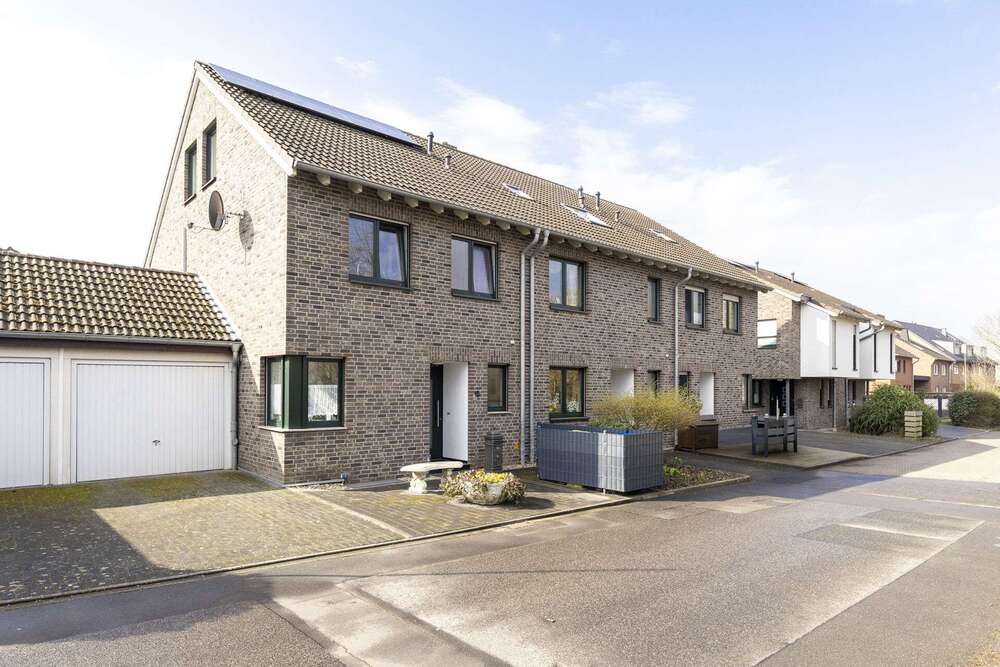 Thumbnail-Haus zum Kaufen in Neuss 680.000,00 € 142 m²