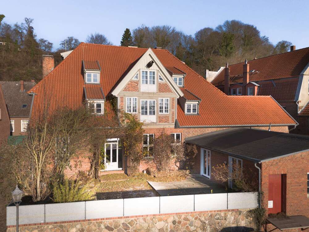 Thumbnail-Haus zum Kaufen in LauenburgElbe 995.000,00 € 641 m²