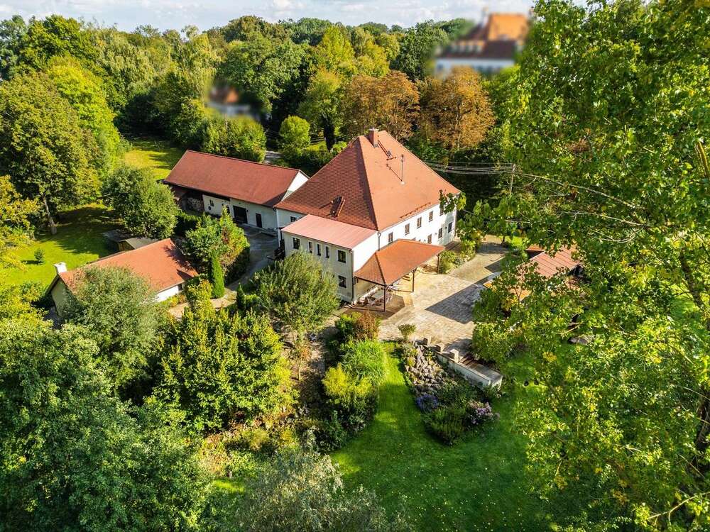 Thumbnail-Haus zum Kaufen in Egenhofen 2.650.000,00 € 480 m²