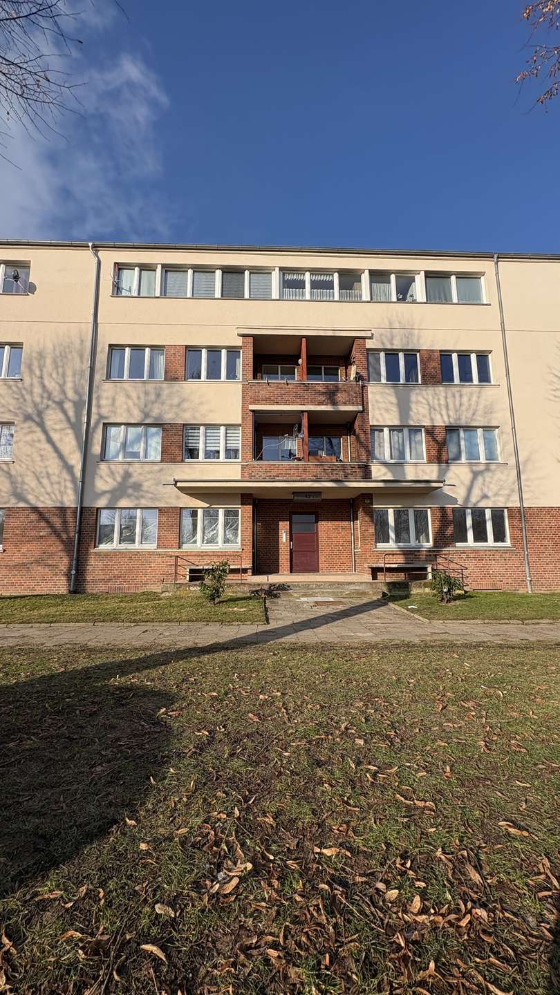 Thumbnail-Wohnung zum Mieten in Zwenkau 450,00 € 49.45 m²