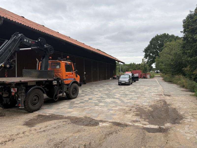 Thumbnail-Halle in Fürth 2.124,00 € 472 m²