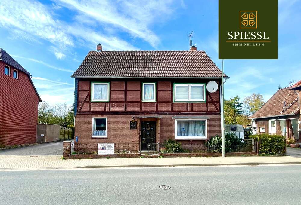 Thumbnail-Haus zum Kaufen in Hordorf 165.000,00 € 155 m²