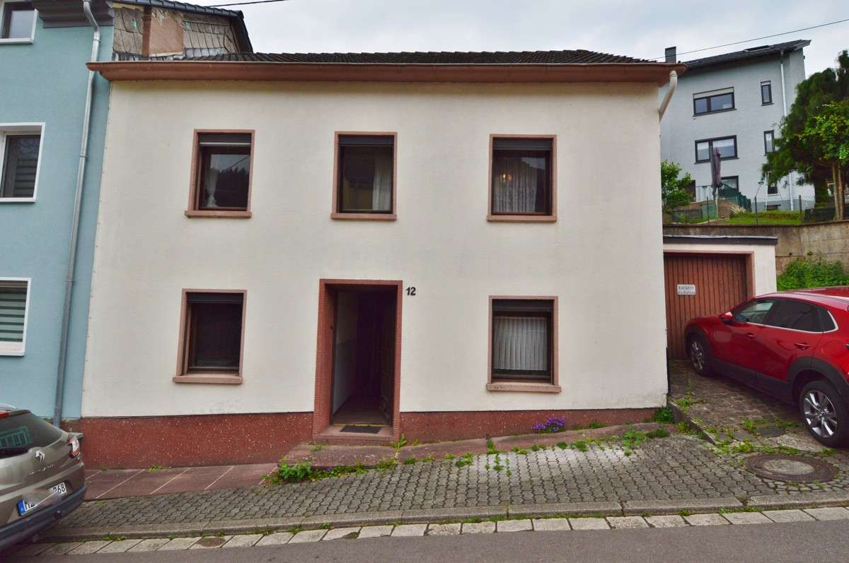 Thumbnail-Haus zum Kaufen in Mettlach Saarhölzbach 45.000,00 € 89.1 m²