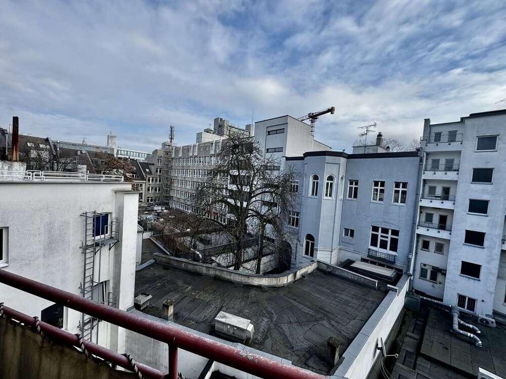 Thumbnail-Wohnung zum Kaufen in Köln-Belgisches Viertel 309.000,00 € 48 m²