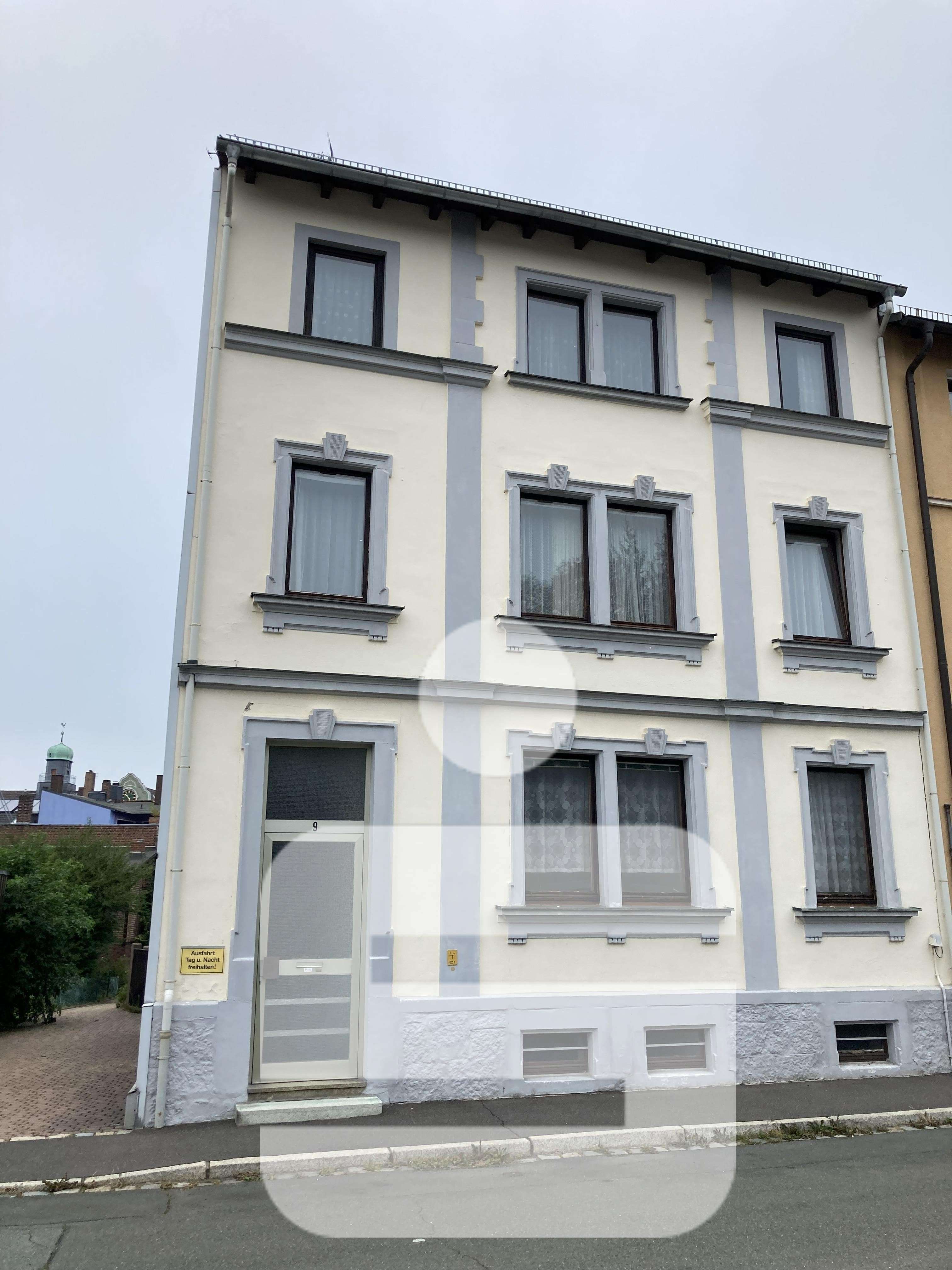 Thumbnail-Haus zum Kaufen in Rehau 95.000,00 € 208 m²