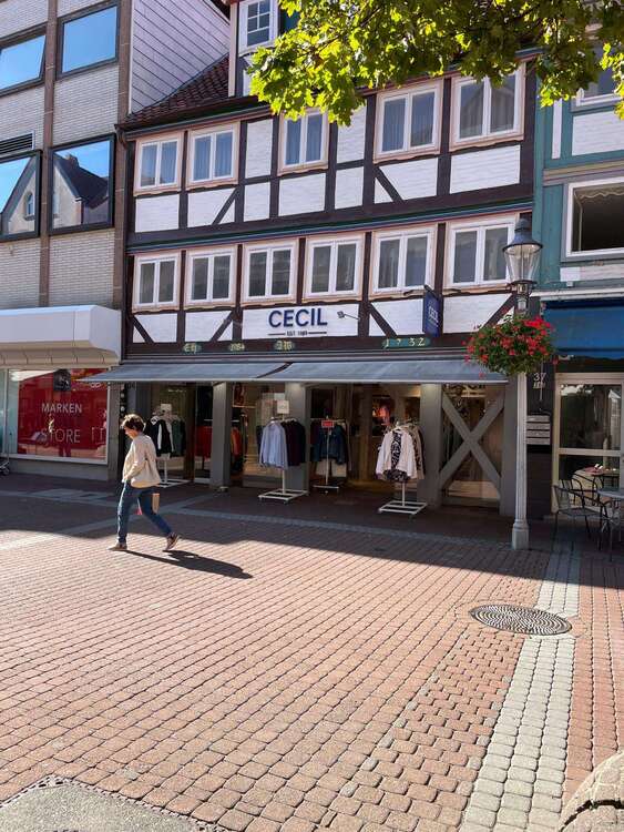 Thumbnail-Einzelhandel in Peine 1.500,00 € 86 m²