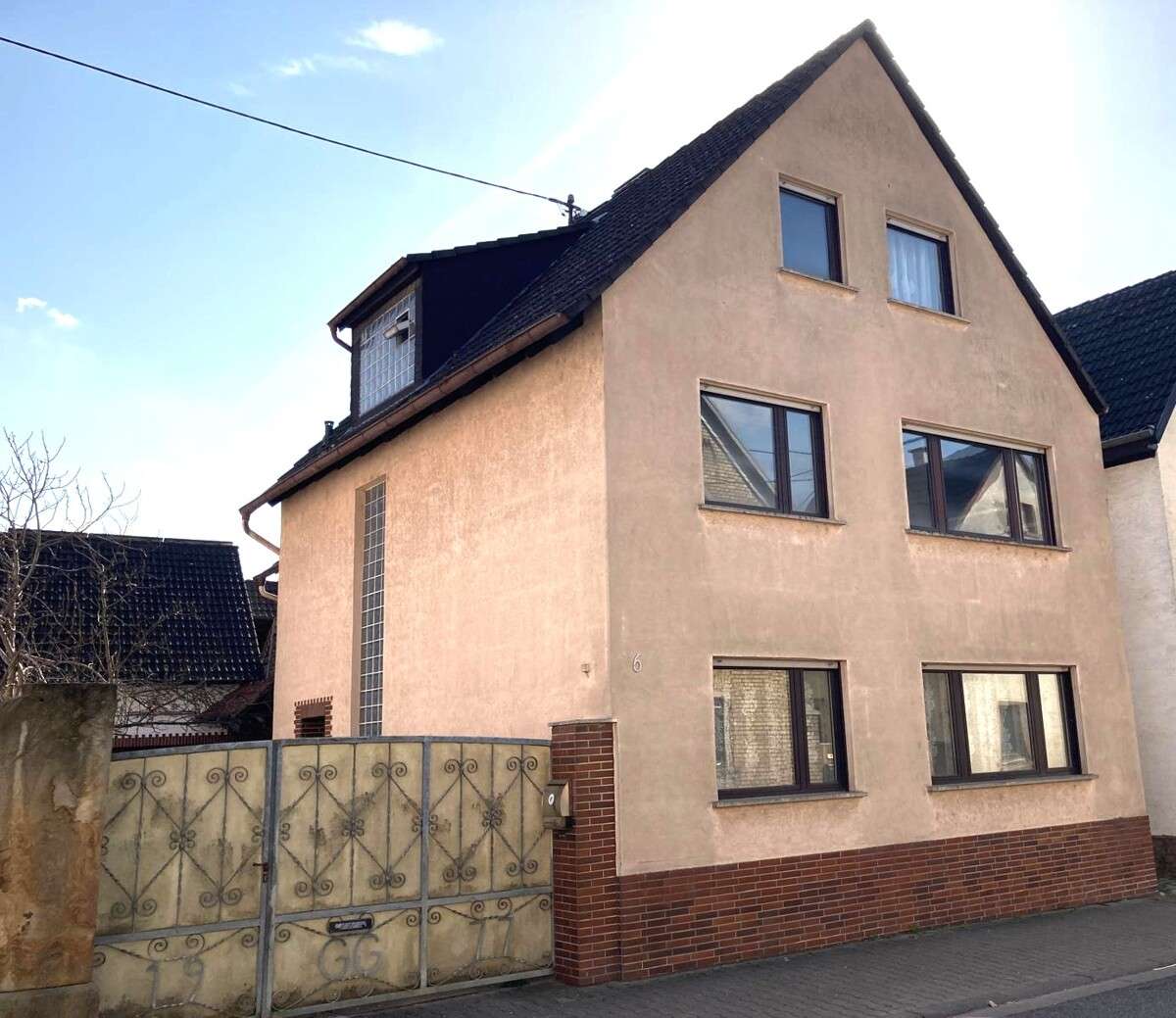 Thumbnail-Haus zum Kaufen in Lörzweiler 445.000,00 € 209 m²