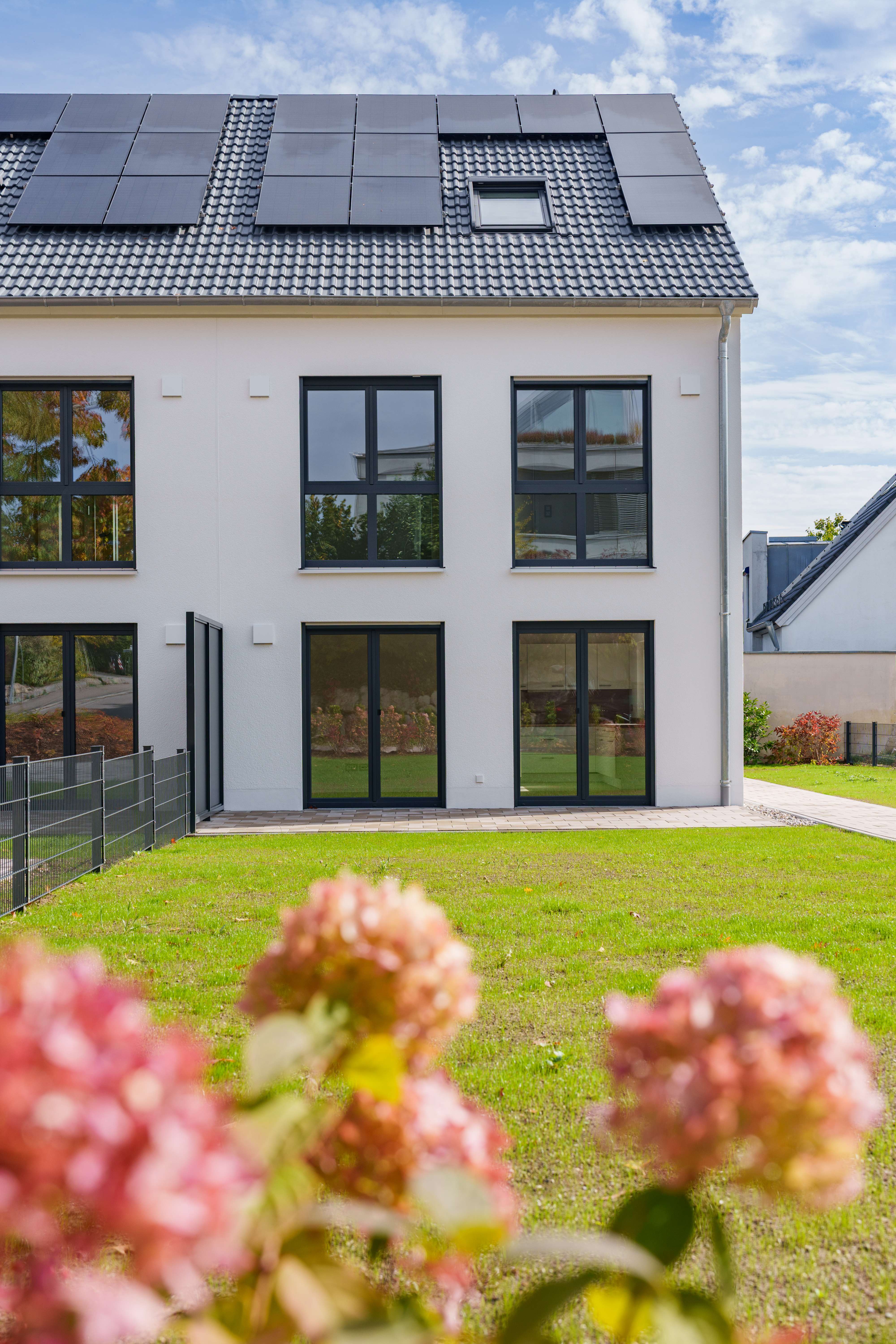 Thumbnail-Haus zum Kaufen in Neusäß 899.000,00 € 145 m²