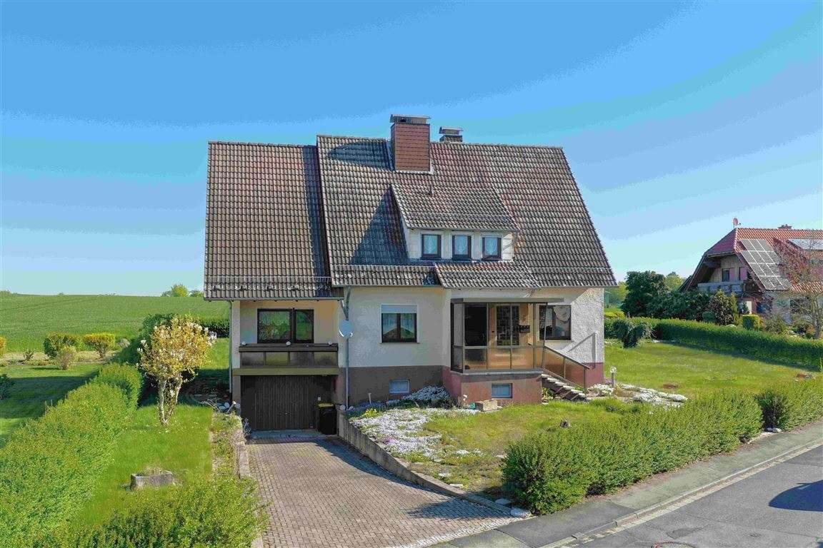 Thumbnail-Haus zum Kaufen in Berkatal 170.000,00 € 182.5 m²