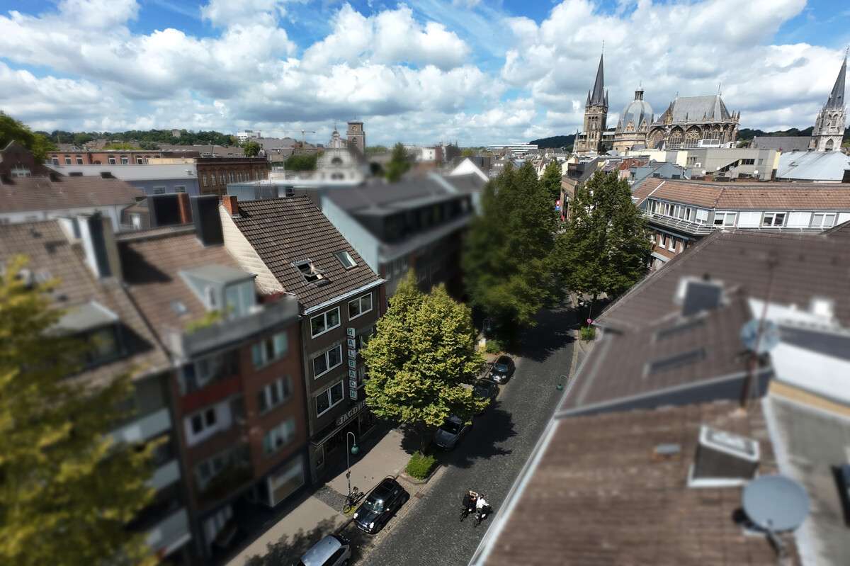 Thumbnail-Haus zum Kaufen in Aachen 1.290.000,00 € 289.5 m²