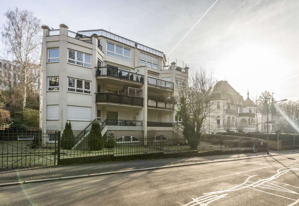 Thumbnail-Wohnung zum Kaufen in Wiesbaden 438.000,00 € 87 m²