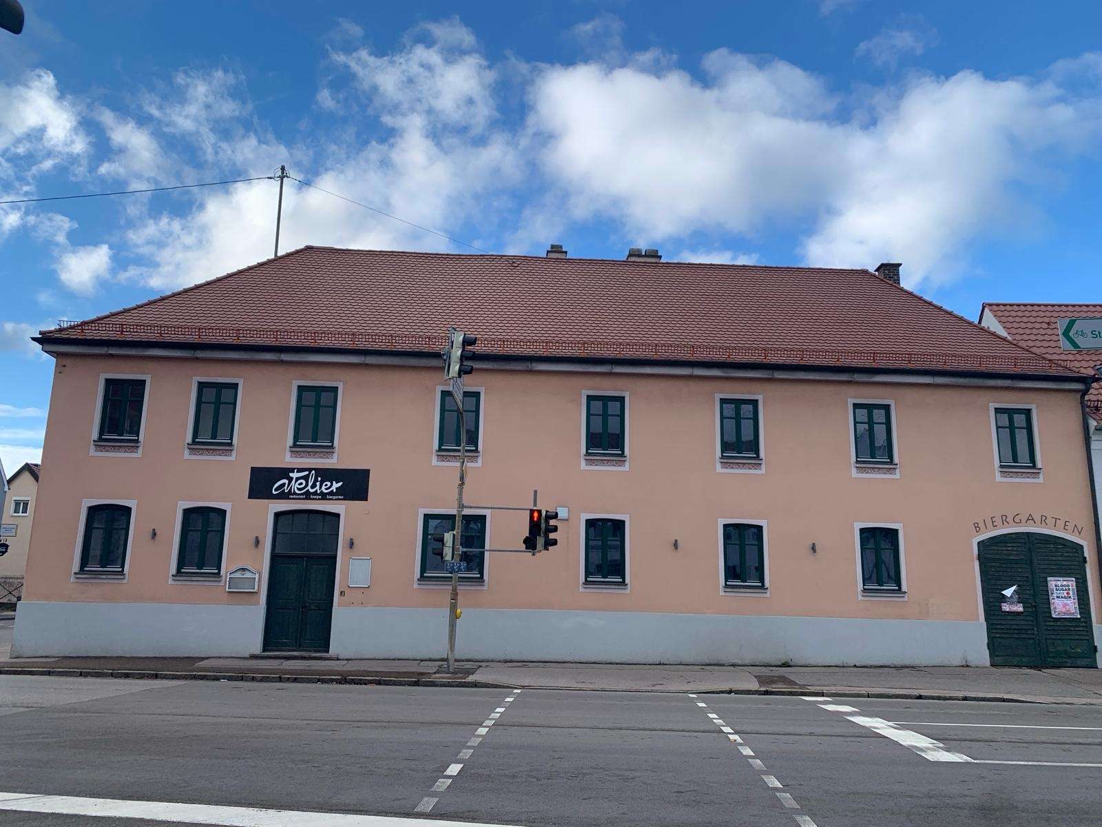 Thumbnail-Haus zum Kaufen in Aichach 700.000,00 € 400 m²