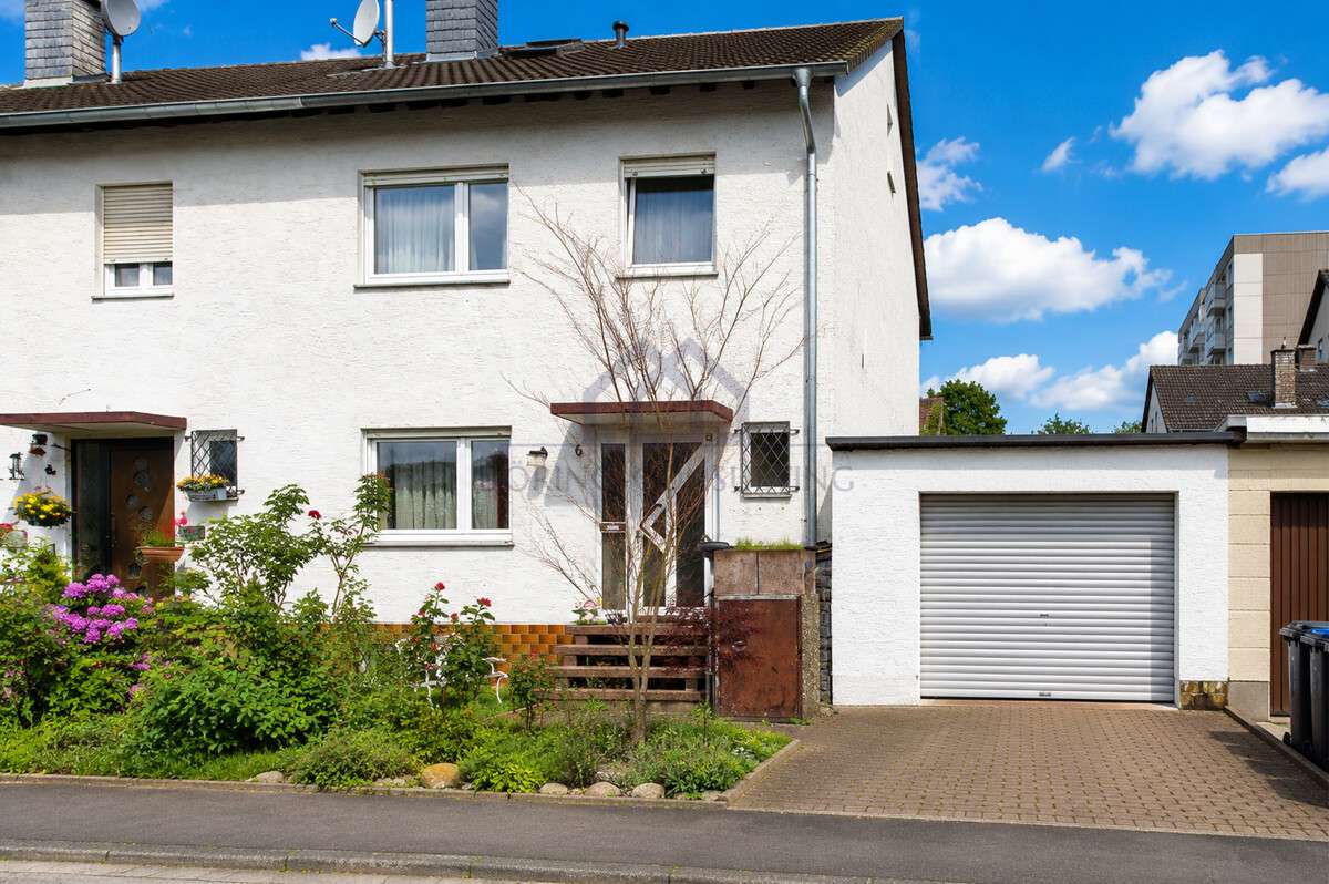 Thumbnail-Haus zum Kaufen in Rodenbach Niederrodenbach 369.000,00 € 150 m²