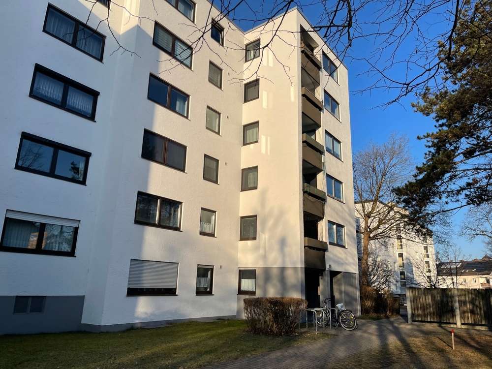 Thumbnail-Wohnung zum Kaufen in Augsburg Lechhausen 149.000,00 € 33 m²