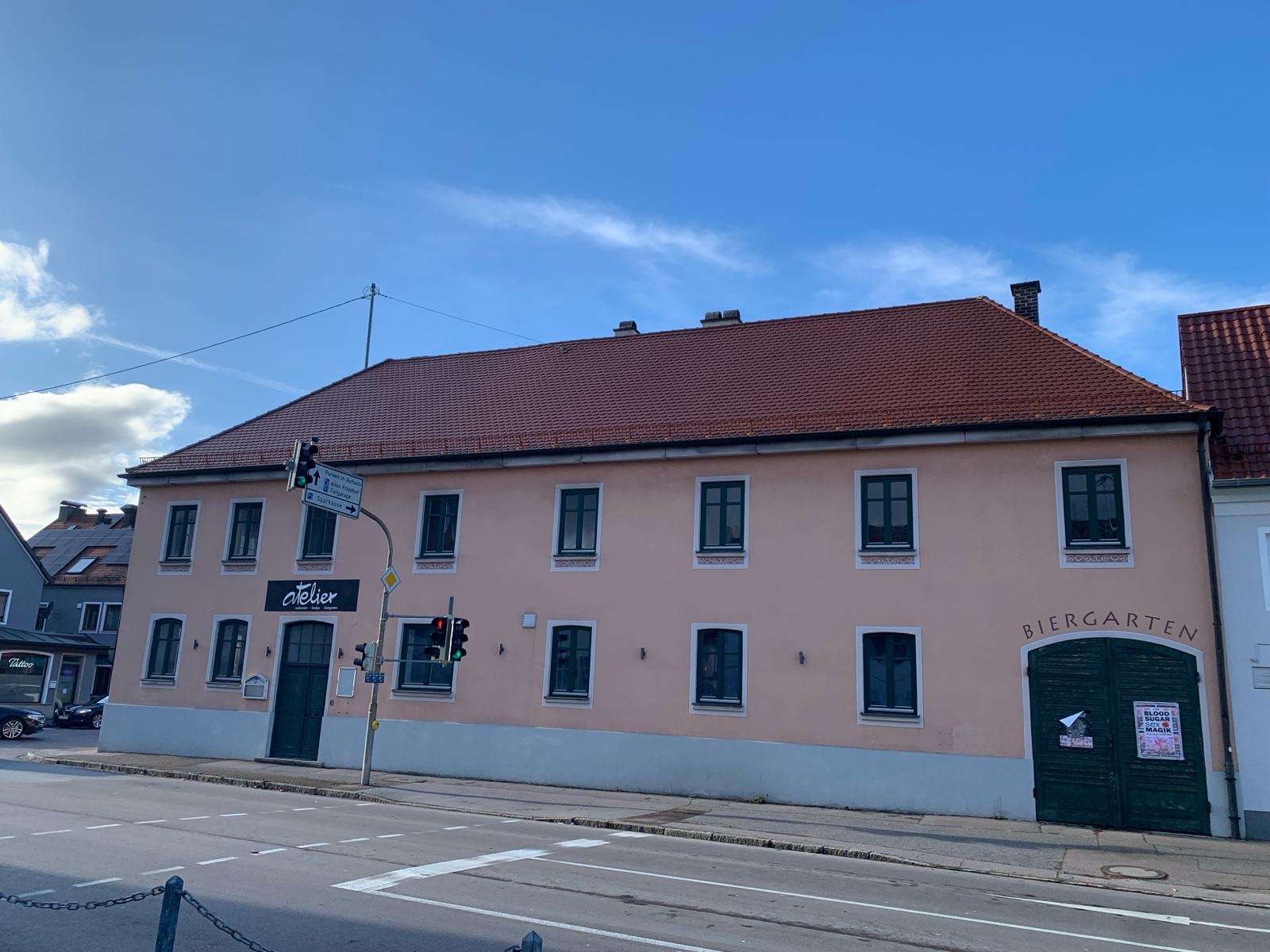 Thumbnail-Haus zum Kaufen in Aichach 700.000,00 € 400 m²