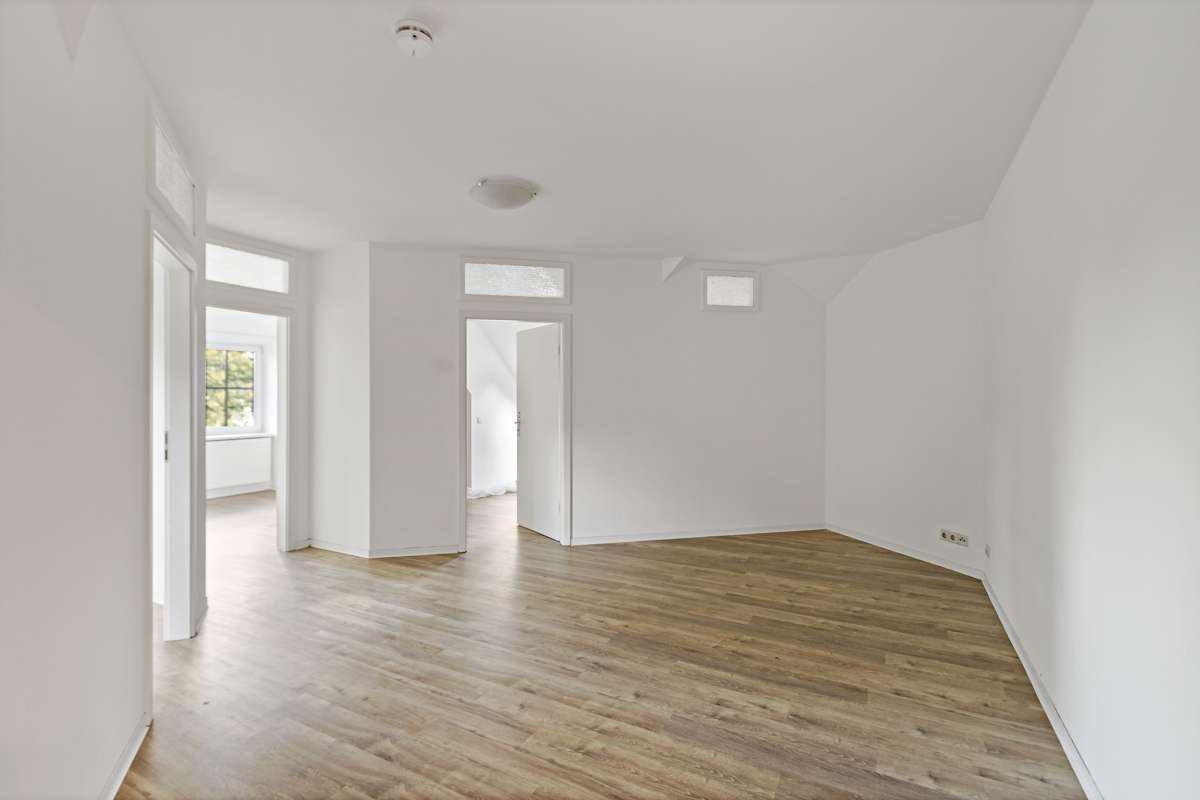 Thumbnail-Wohnung zum Mieten in Halle (Saale) Trotha 490,00 € 75 m²