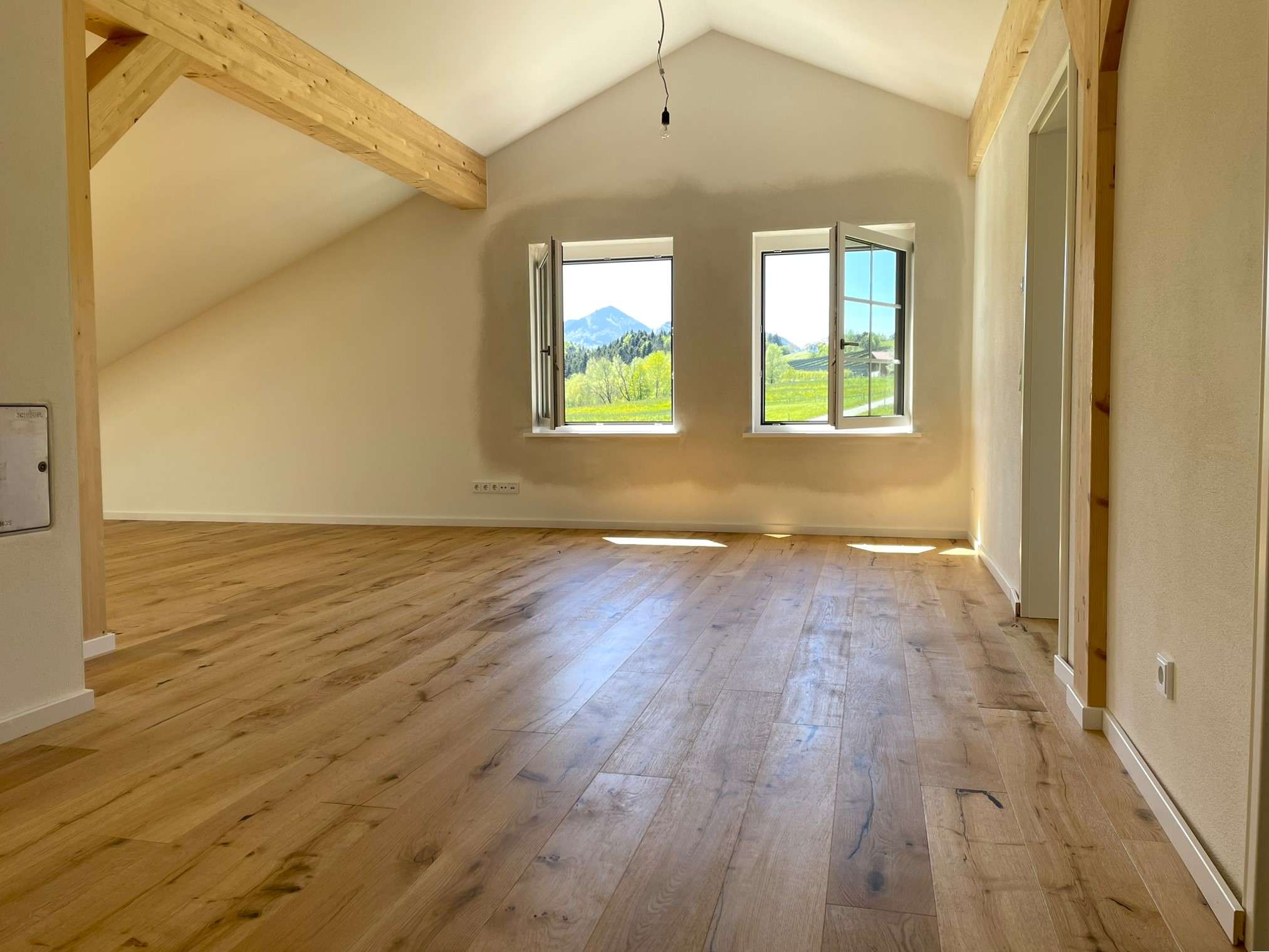 Thumbnail-Wohnung zum Mieten in Bernau am Chiemsee 1.464,00 € 101.74 m²