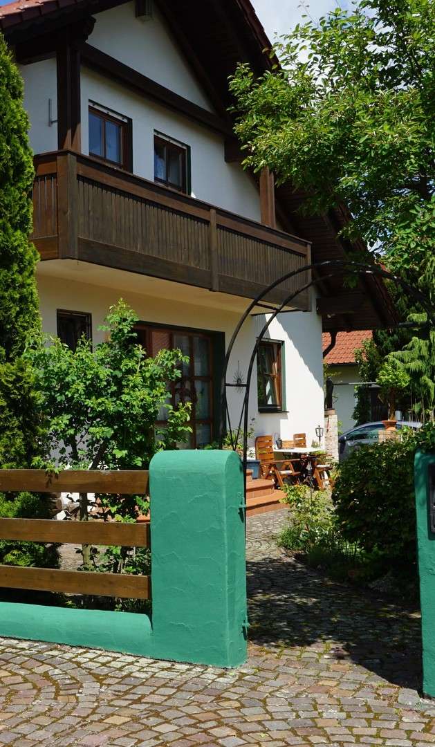 Thumbnail-Wohnung zum Mieten in Geisenfeld 1.600,00 € 158.6 m²