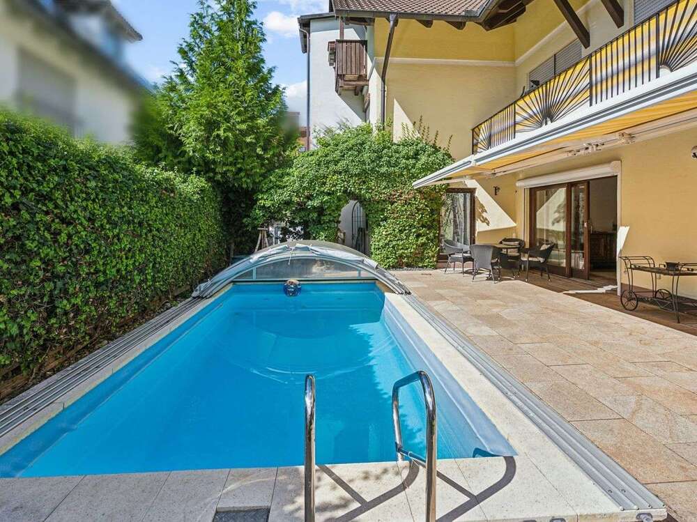 Thumbnail-Haus zum Kaufen in München 1.899.000,00 € 389 m²