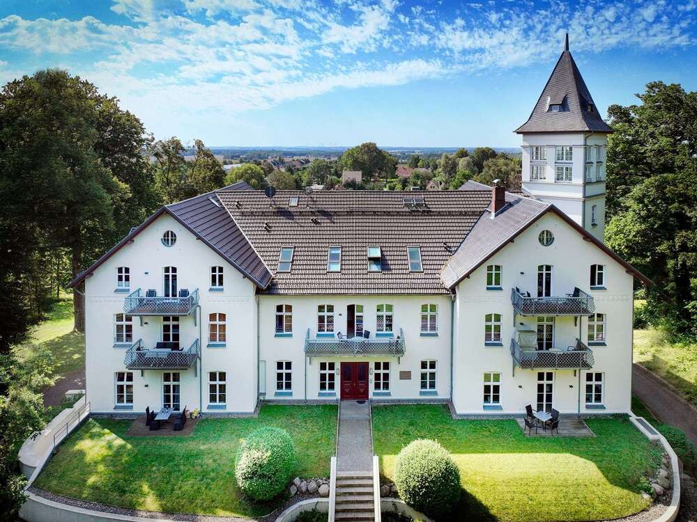 Thumbnail-Wohnung zum Kaufen in Bastorf OT Hohen Niendorf 435.000,00 € 91 m²