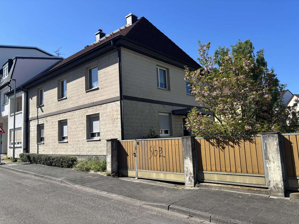 Thumbnail-Haus zum Kaufen in Kelkheim 780.000,00 € 237 m²