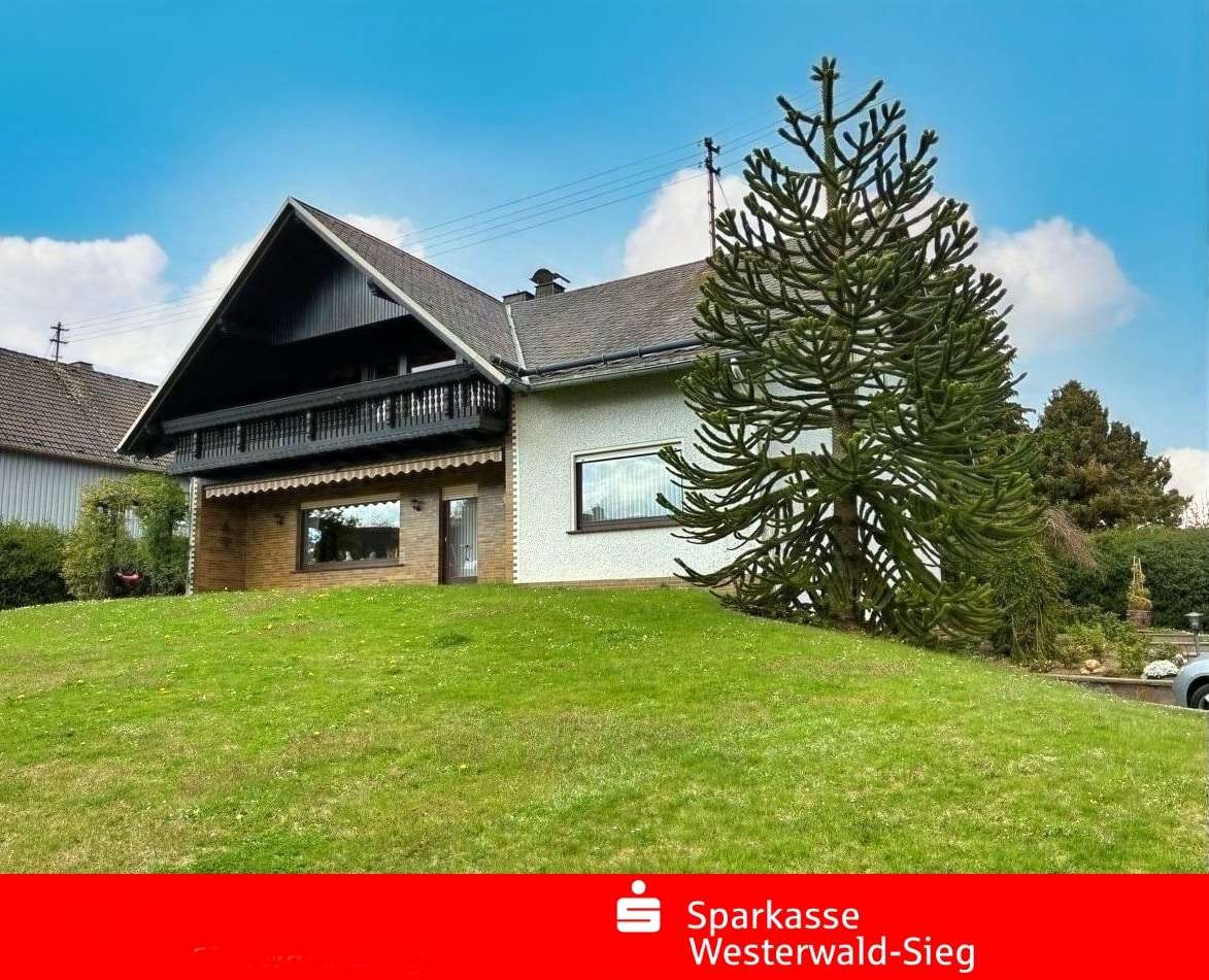 Thumbnail-Haus zum Kaufen in Nauroth 349.000,00 € 241.04 m²
