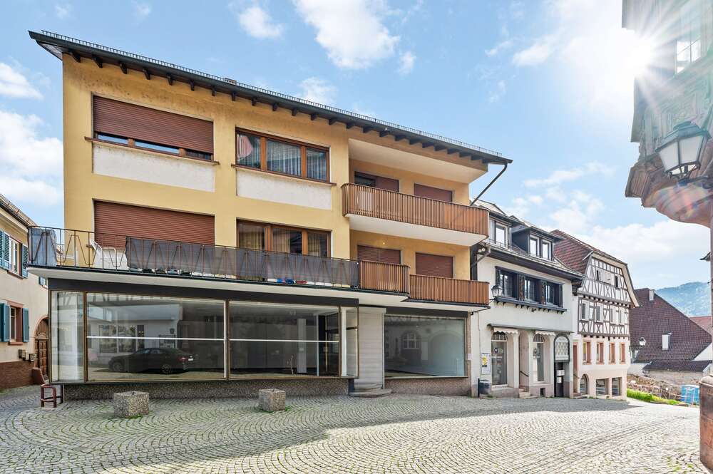 Thumbnail-Einzelhandel in Gernsbach 1.250,00 € 117 m²
