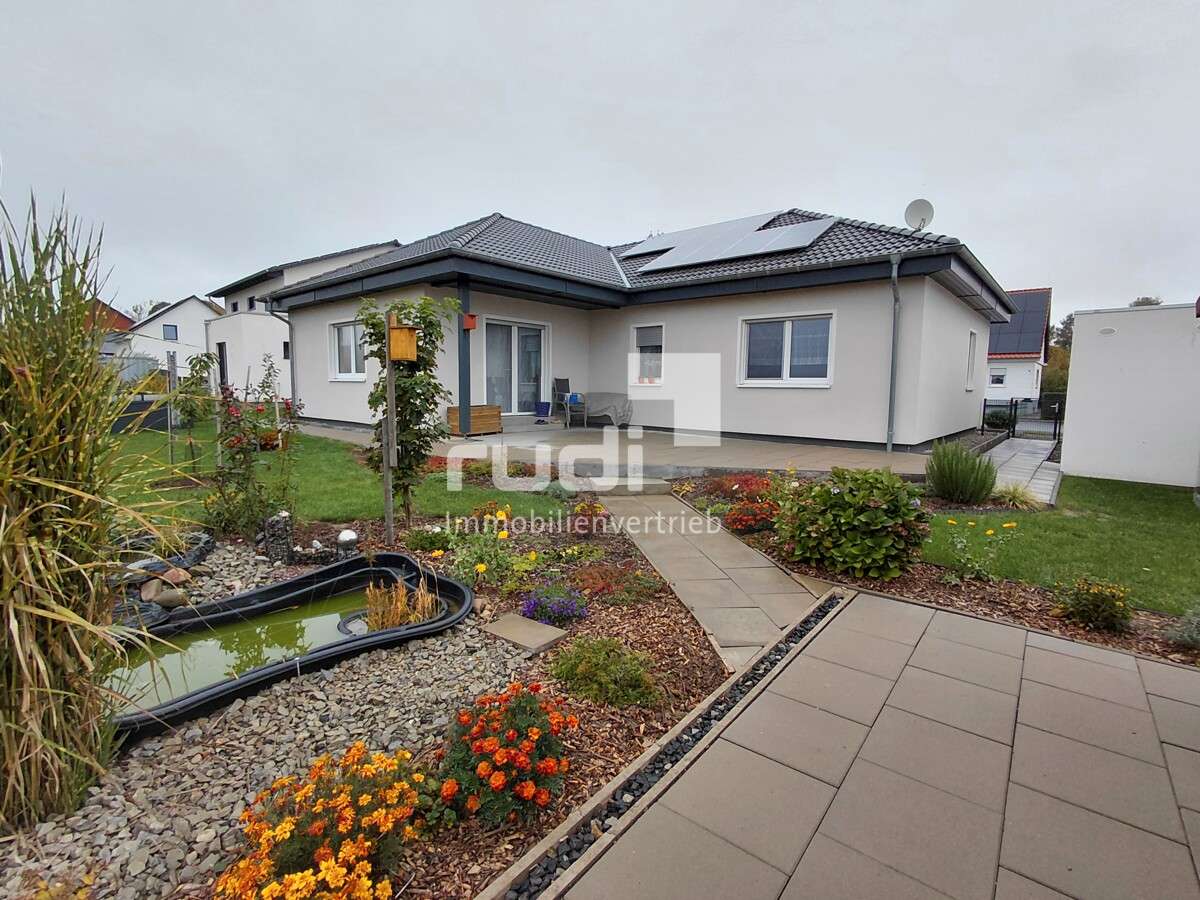 Thumbnail-Haus zum Kaufen in Hardegsen 287.000,00 € 142.52 m²