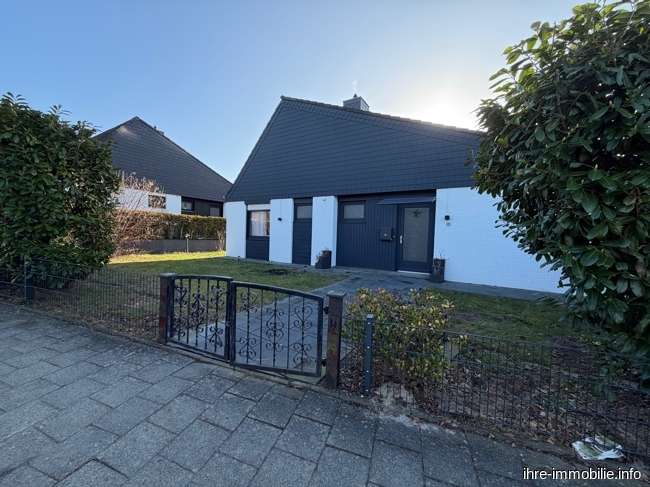 Thumbnail-Haus zum Kaufen in Oyten 398.000,00 € 204 m²