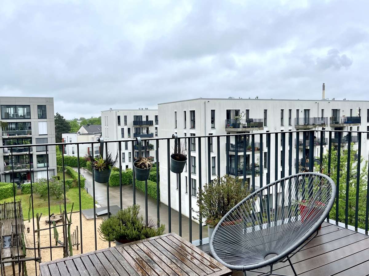 Thumbnail-Wohnung zum Mieten in Düsseldorf Flingern Nord 2.000,00 € 123.34 m²
