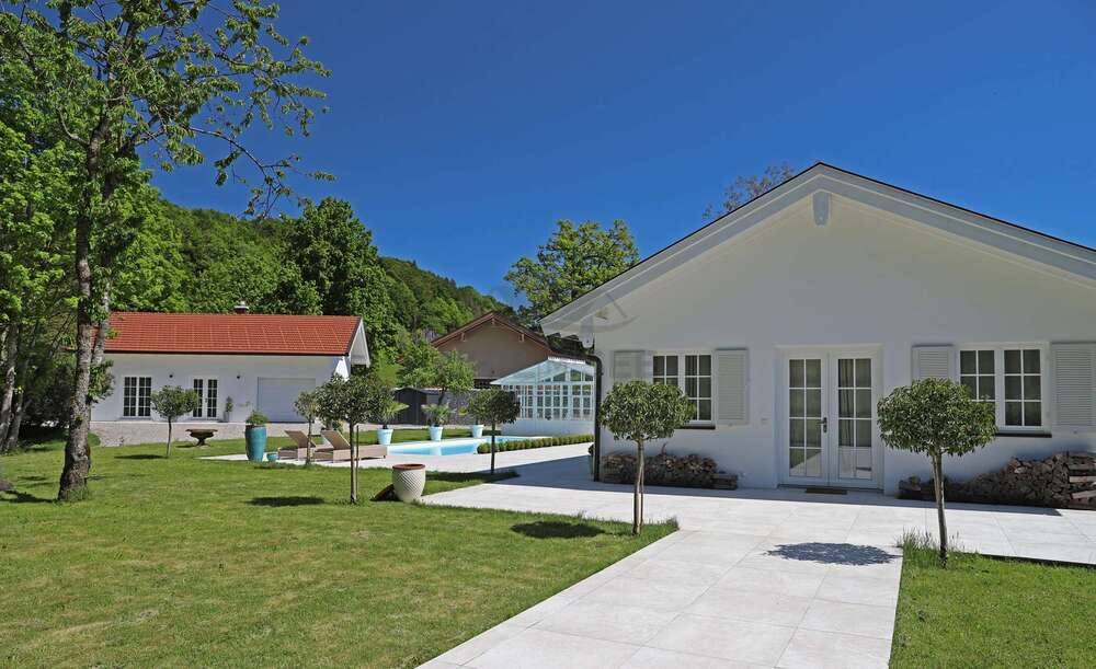 Thumbnail-Haus zum Kaufen in Siegsdorf 1.499.999,00 € 220 m²