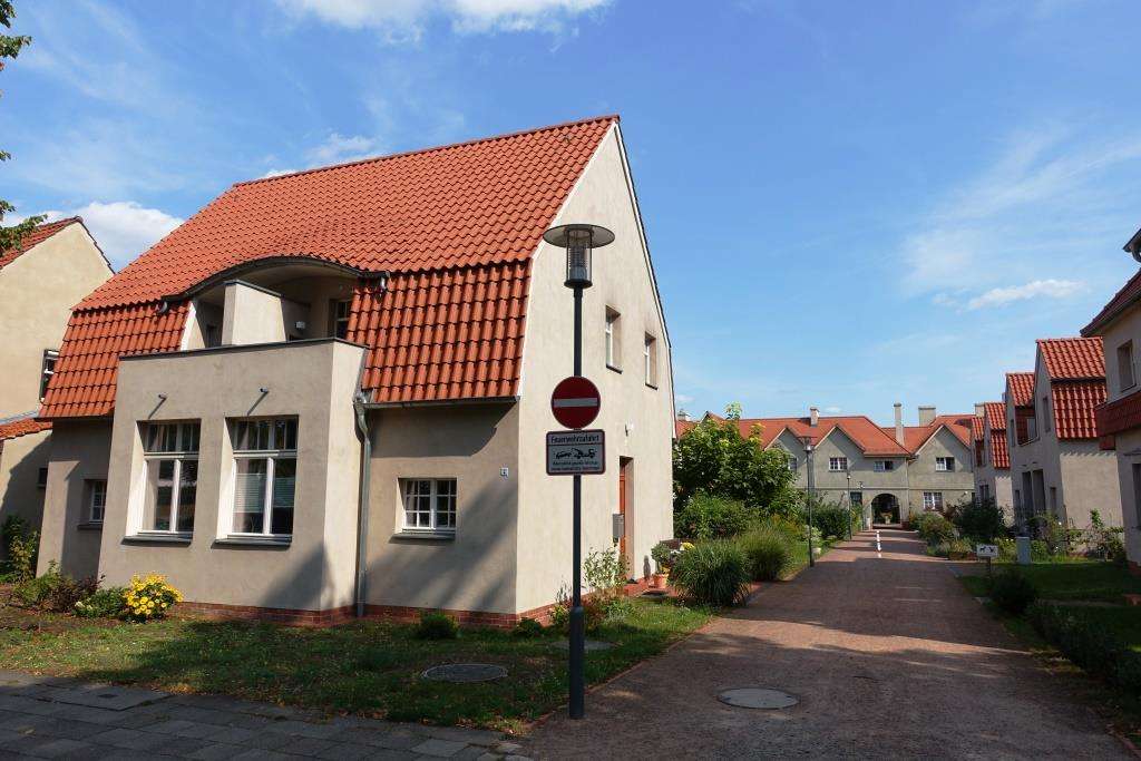 Thumbnail-Haus zum Kaufen in Alt-Glienicke 249.000,00 € 62 m²