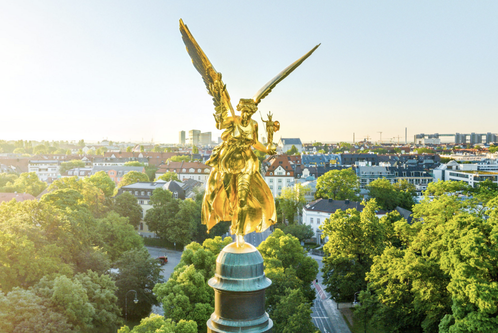 Thumbnail-Haus zum Kaufen in München 53.500.000,00 € 3000 m²