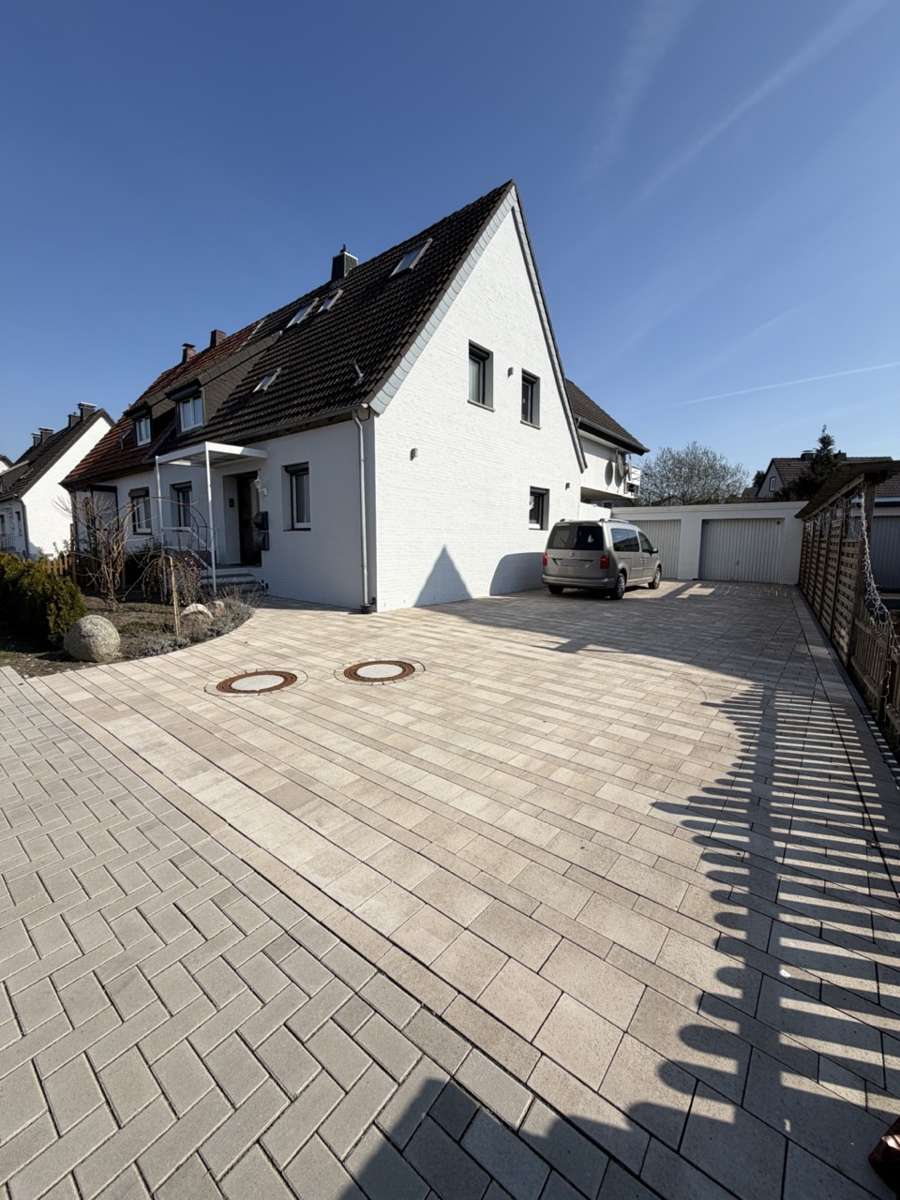 Thumbnail-Haus zum Kaufen in Bielefeld Quelle 599.000,00 € 216.72 m²