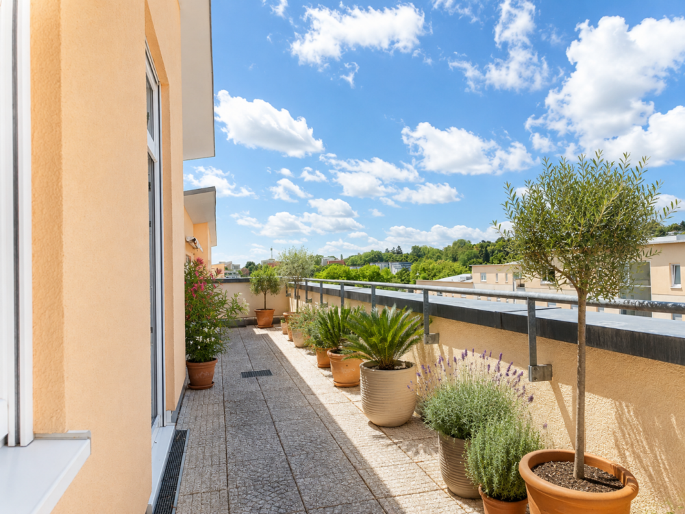 Thumbnail-Wohnung zum Mieten in Wiesbaden 1.350,00 € 121.26 m²