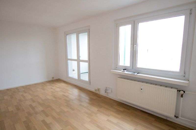 Thumbnail-Wohnung zum Mieten in Halle (Saale) 335,00 € 57.68 m²