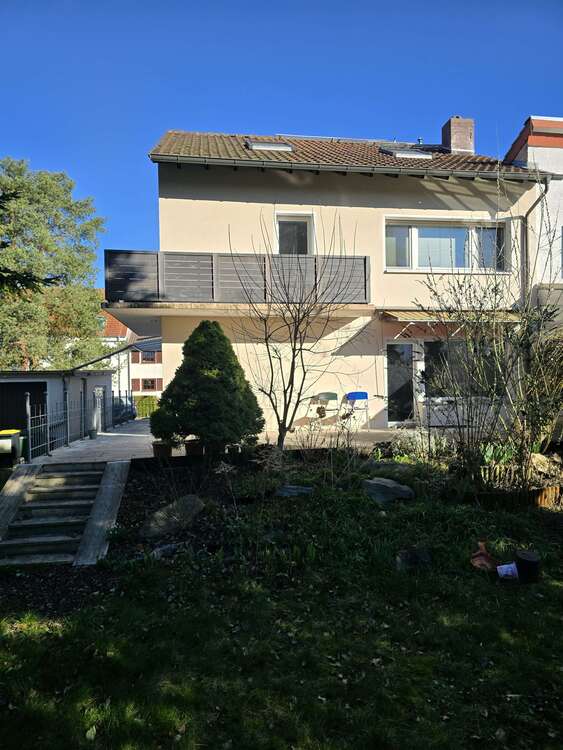 Thumbnail-Haus zum Kaufen in Frankfurt am Main 595.000,00 € 164 m²