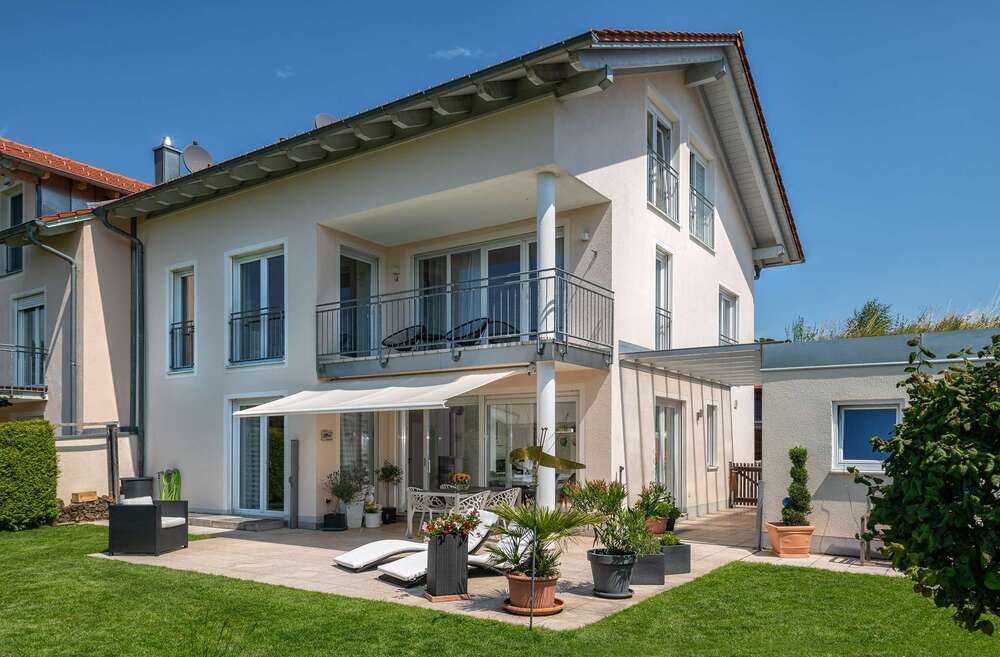 Thumbnail-Haus zum Kaufen in Schäftlarn 1.690.000,00 € 203 m²