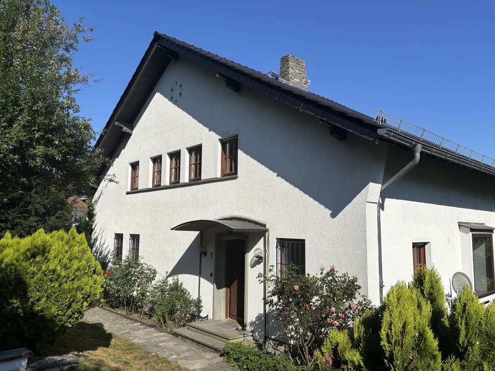 Thumbnail-Haus zum Kaufen in Kelkheim-Ruppertshain 840.000,00 € 175 m²