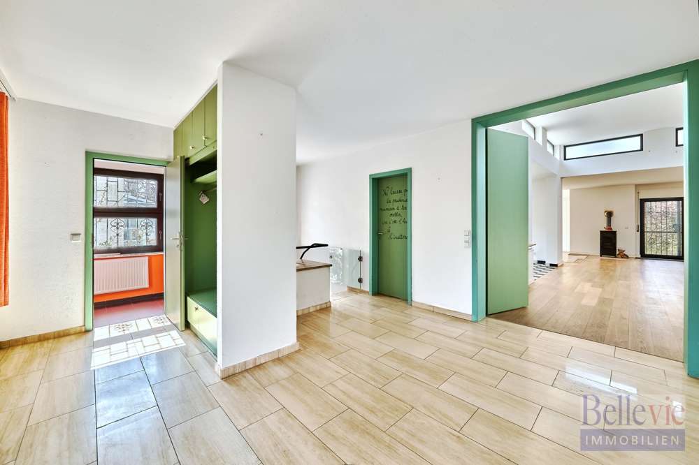 Thumbnail-Haus zum Kaufen in Frankfurt am Main 1.298.000,00 € 366 m²