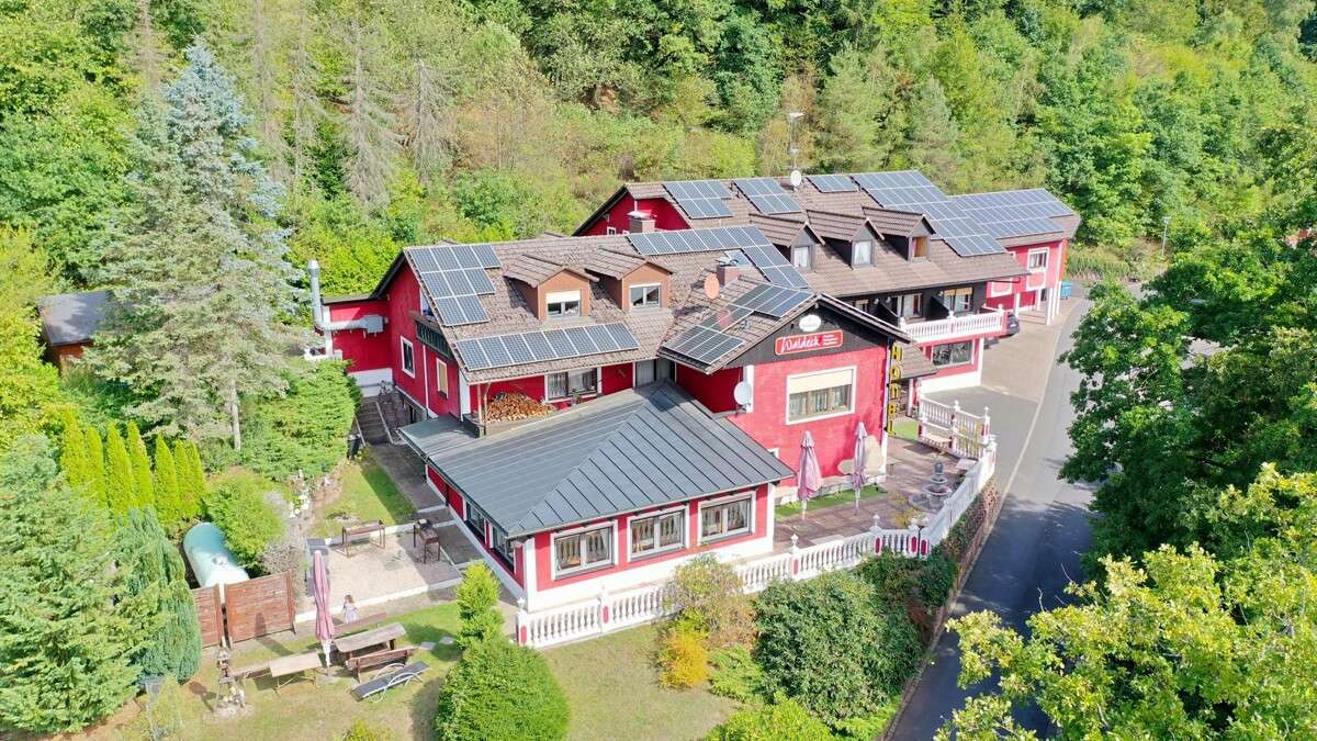 Thumbnail-Haus zum Kaufen in Flörsbachtal Lohrhaupten 639.000,00 € 185.55 m²
