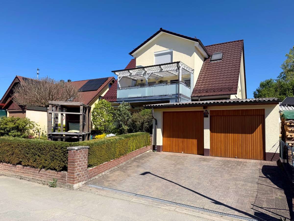 Thumbnail-Haus zum Kaufen in Alfdorf 590.000,00 € 250.98 m²