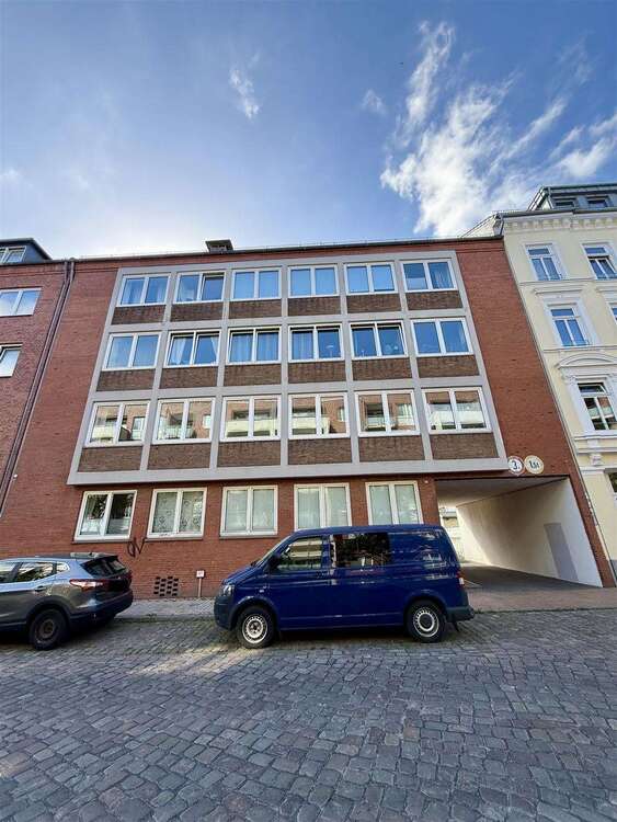 Thumbnail-Wohnung zum Mieten in Kiel 500,00 € 49.84 m²