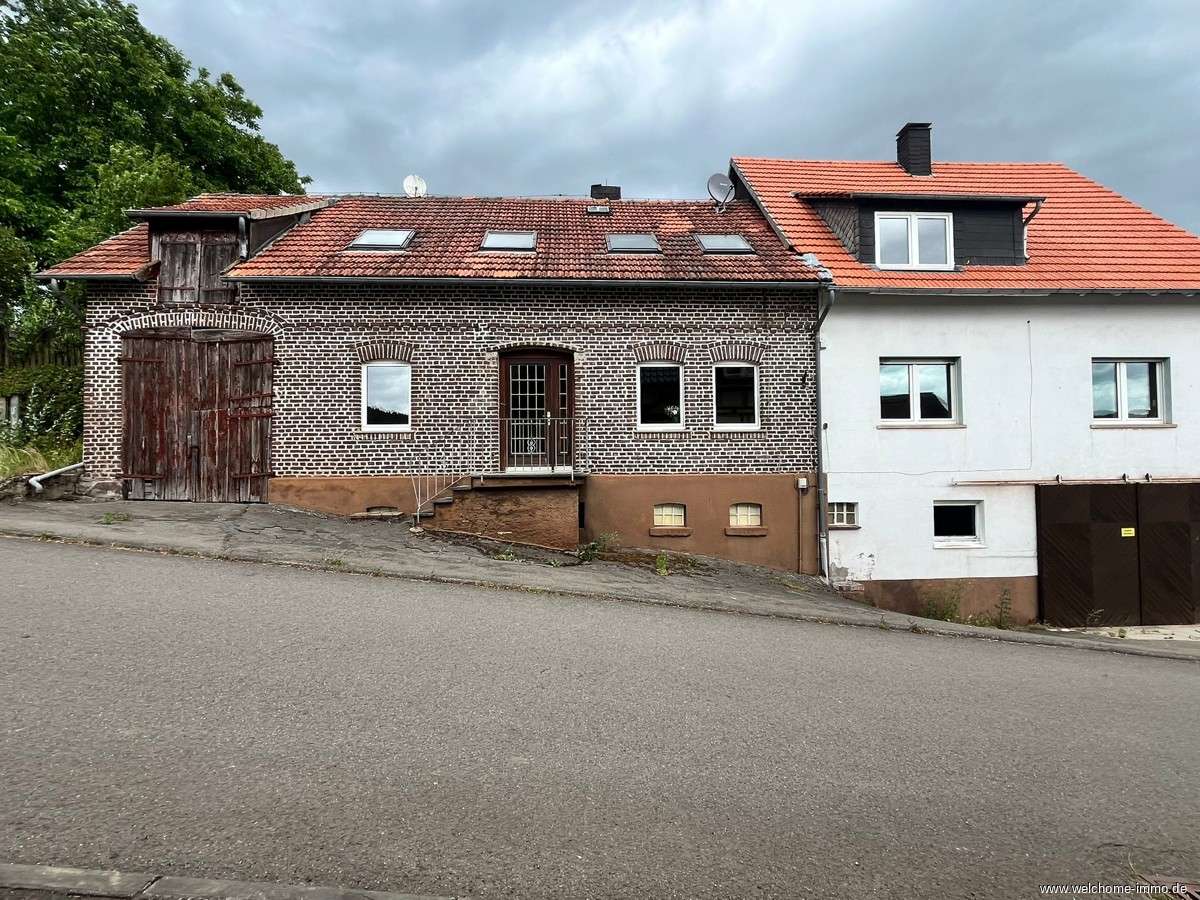 Thumbnail-Haus zum Kaufen in Diemelsee 239.000,00 € 293 m²